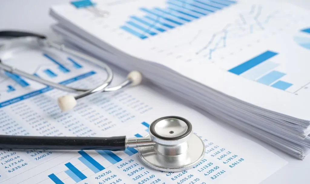 Plataforma de automatización de marketing médico optimizando campañas con inteligencia artificial.